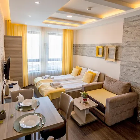 Apartment Alethea Lux Apartments, Milmari *