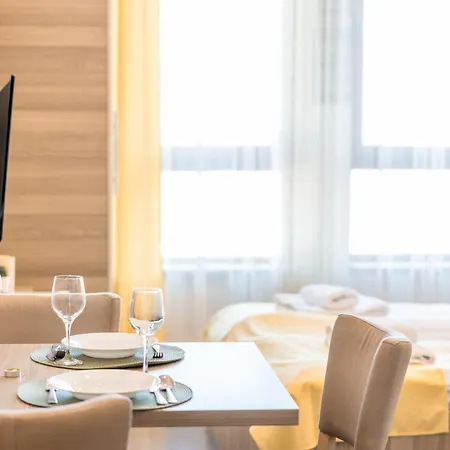 Alethea Lux Apartments, Milmari