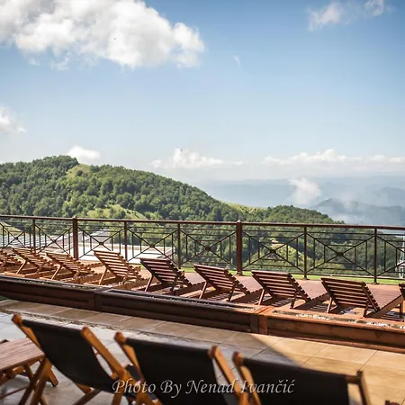 Apartment Alethea Lux Apartments, Milmari