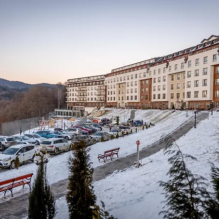 Alethea Lux Apartments, Milmari *