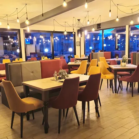 דירה Alethea Lux Apartments, Milmari